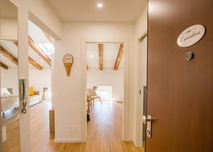 Apartment Al Giardino Trieste